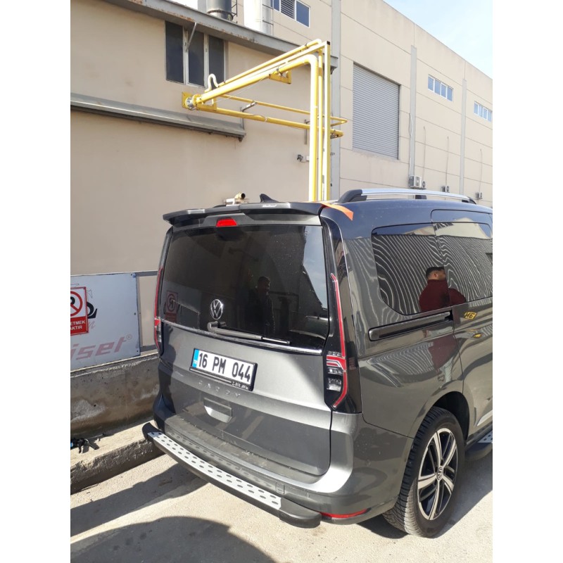 Спойлер (1 дверка, під фарбування) для Volkswagen Caddy 2020- рр