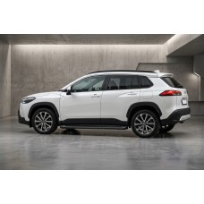 Бокові пороги Allmond Black (2 шт., Алюміній) для Toyota Corolla Cross 2020- рр