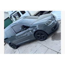 Боковые пороги Performance (черные) для Volkswagen Caddy 2004-2010 гг