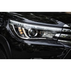 Передние фары OEM V2 2015-2019 (под ксеноновую или LED лампу, комплект 2 шт.) для Toyota Hilux 2015- гг