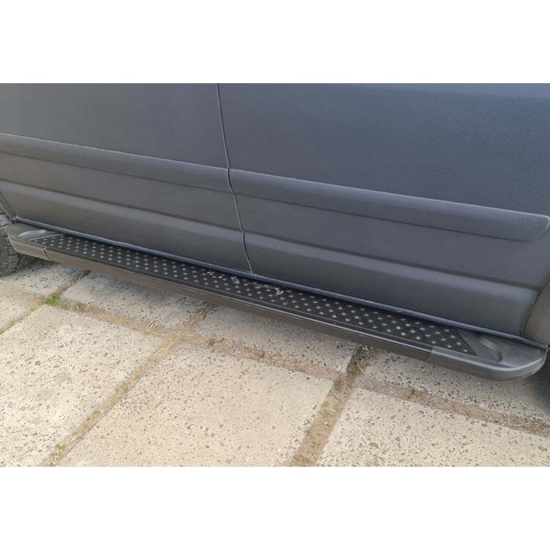 Боковые пороги X5-тип black (2 шт, алюм) Короткая база для Volkswagen T5 Multivan 2003-2010 гг