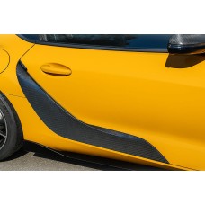 Накладки на двери (Карбон) для Toyota Supra 2019- гг
