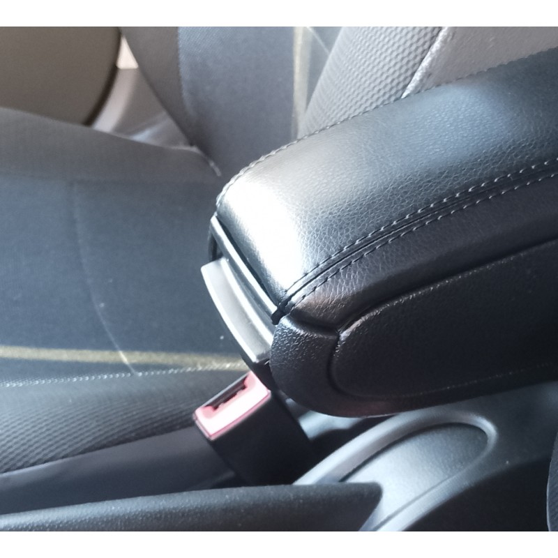 Подлокотник (в подстаканник) для Seat Ibiza 2010-2017 гг