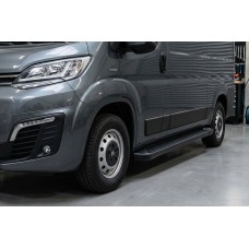 Бокові пороги Allmond Black (2 шт., алюміній) Довга база для Peugeot Boxer 2006-2025 рр