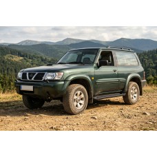 Бокові пороги Allmond Black (2 шт., Алюміній) для Nissan Patrol Y61 1997-2011 рр