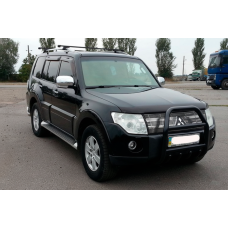 Кенгурятник QT007 Black (нерж.) для Mitsubishi Pajero Wagon III 1999-2006 рр