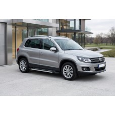 Бокові пороги RedLine V1 (2 шт., алюміній) для Volkswagen Tiguan 2007-2016 рр
