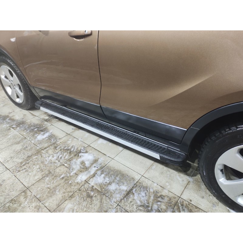 Боковые пороги Maya V1 (2 шт., алюминий) для Opel Mokka 2012-2021 гг