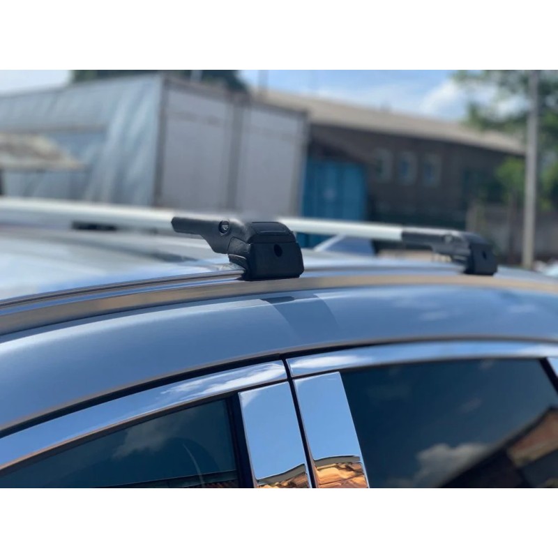 Поперечный багажник на интегрированые рейлинги WingBar (2 шт) Черный для Range Rover III L322 2002-2012 гг