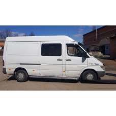 Бокові пороги Premium (2 шт., нерж.) Середня база, d60 для Mercedes Sprinter W901/902/903/904/905 1995-2006 рр