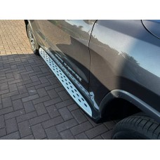 Боковые пороги Оригинал (2 шт) для Jeep Grand Cherokee WK2 2010-2021 гг