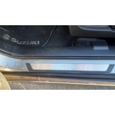 Накладки на пороги (4 шт.) Exclusive для Suzuki SX4 2006-2013 рр