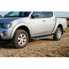 Бокові пороги Maya V1 (2 шт., алюміній) для Fiat Fullback 2016- рр