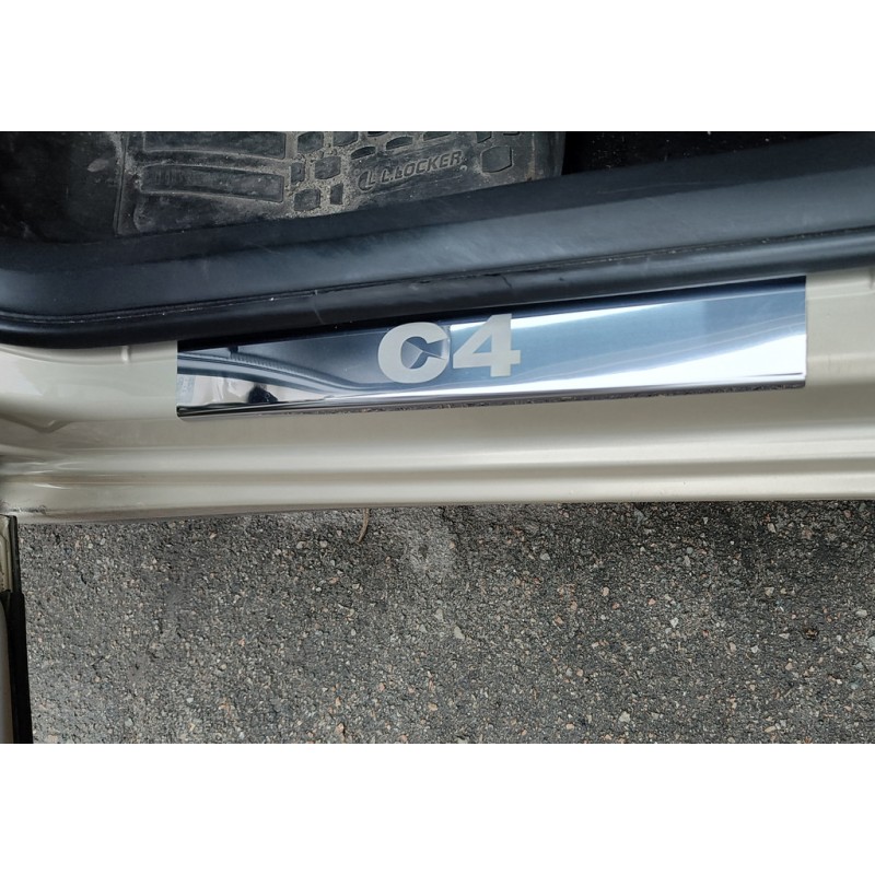 Накладки на пороги Carmos (нерж) для Citroen C-4 2004-2010 гг