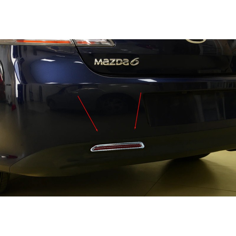 Накладки на задние противотуманные фары (2 шт, пластик) для Mazda 6 2008-2012 гг