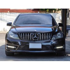 Передня решітка GT Panamericana для Mercedes C-class W204 2007-2015рр