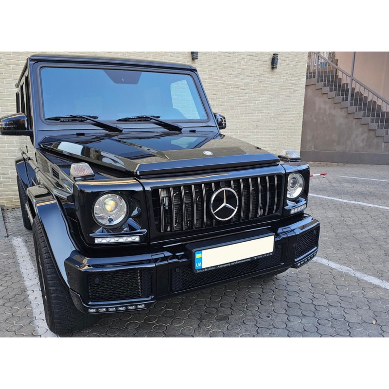 Передня решітка (GT, з хром смужками) Біла з хром смужками для Mercedes G сlass W463 1990-2018рр