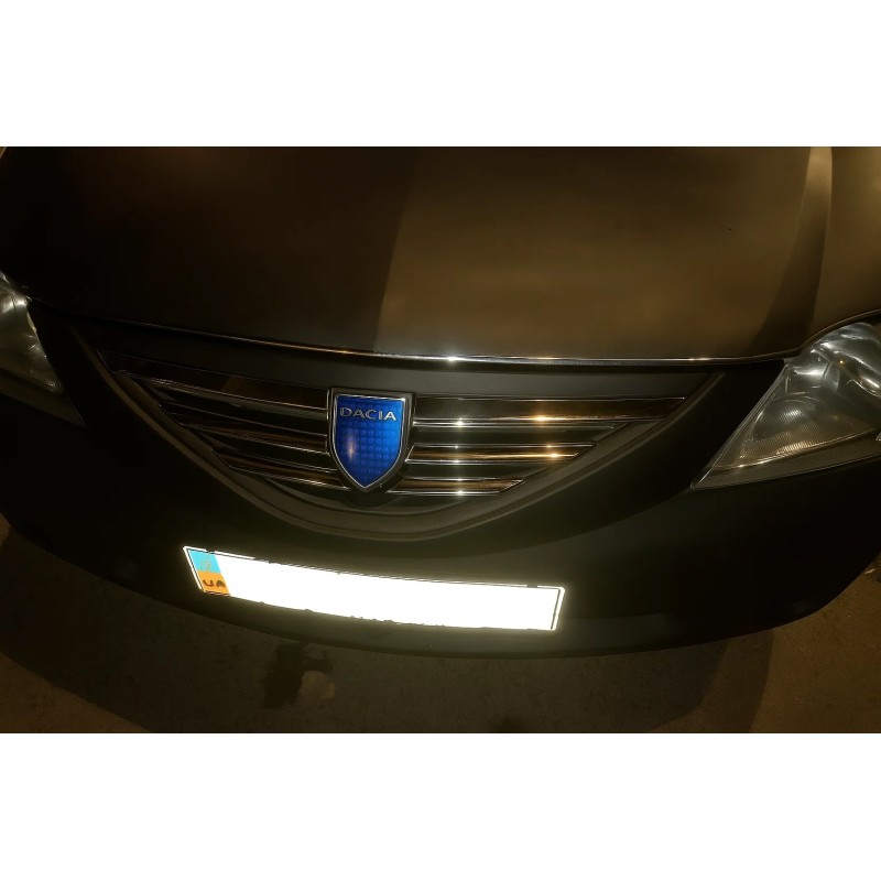Накладки на решітку радіатора (нерж.) Carmos -Турецька сталь для Dacia Logan I 2005-2008 рр