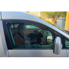 Вітровики вставні (2 шт, HIC) для Volkswagen Caddy 2004-2010 рр