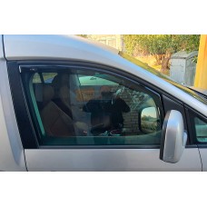 Ветровики вставные (2 шт, HIC) для Volkswagen Caddy 2015-2020 гг