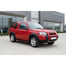 Бокові пороги Maya Red (2 шт., алюміній) для Land Rover Freelander I 1997-2006 рр