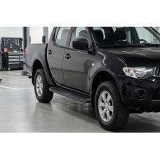 Боковые Подножки Tayga Black (2 шт., Алюминий) для Mitsubishi L200 2006-2015 гг
