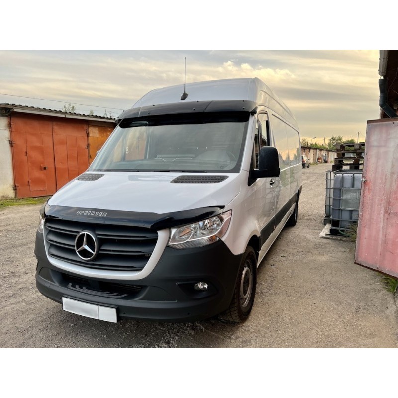 Козирьок на лобове скло (чорний глянець, 5мм) для Mercedes Sprinter W907/W910 2018- рр Козирьок на лобове скло (чорний глянець, 5мм) для Mercedes Sprinter W907/W910 2018- рр