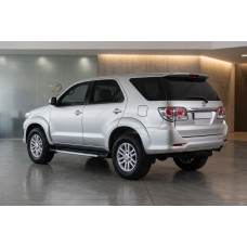 Боковые пороги RedLine V1 (2 шт., алюминий) для Toyota Fortuner 2006-2015 гг