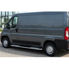 Бокові пороги Tayga V2 (2 шт., алюміній) Коротка база для Citroen Jumper 2007-2025 рр