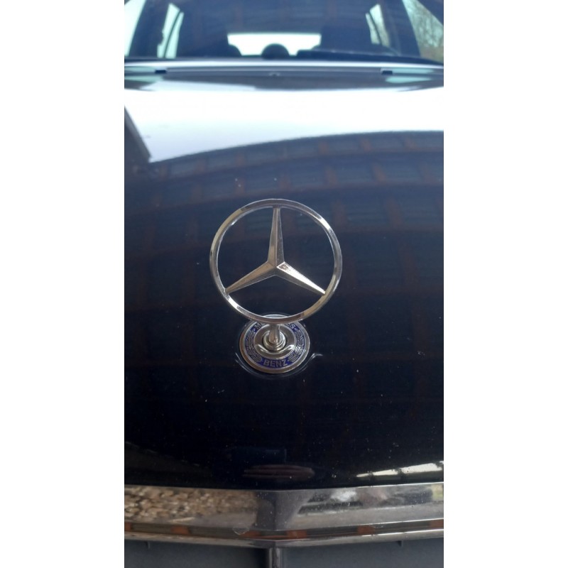 Емблема приціл (з написом) для Mercedes C-class W203 2000-2007рр