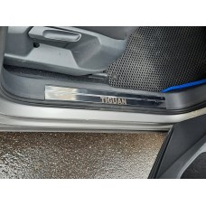 Накладки на дверні пороги Carmos (нерж) для Volkswagen Tiguan 2016-2023 рр