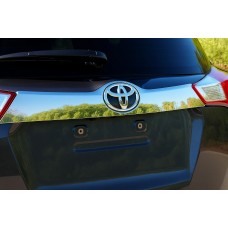 Накладка над номером бампер Libao 2013-2016 (нерж) для Toyota Rav 4