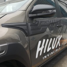 Молдинг на верх дверей (4 шт, ABS) для Toyota Hilux 2015- рр