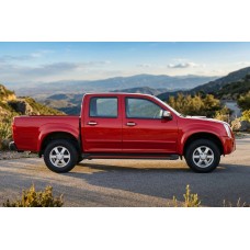 Бокові пороги Maya Red (2007-2012, 2 шт., Алюміній) для Isuzu D-Max рр