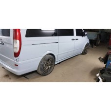 Боковые пороги Exclusive (2 шт, под покраску) Короткая/Средняя база для Mercedes Vito W639 2004-2014 гг