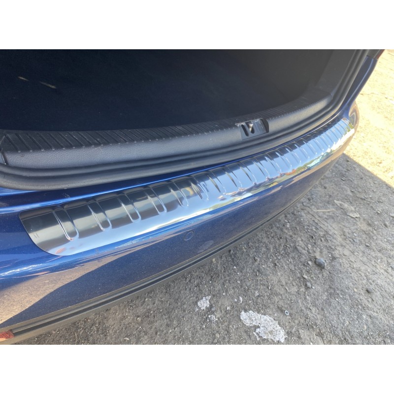 Накладка на задній бампер Carmos (нерж) для Volkswagen Touran 2003-2010 рр