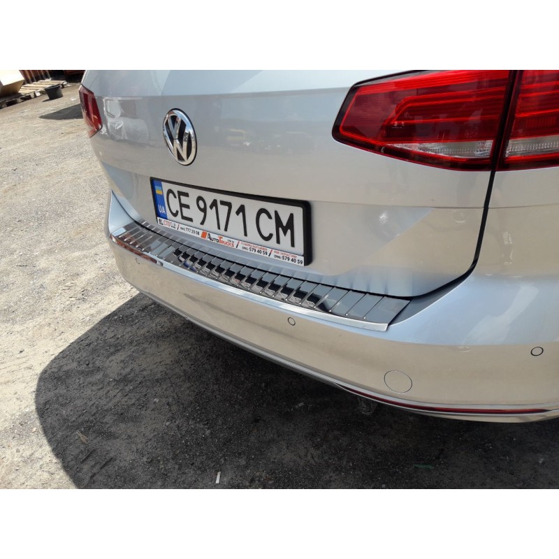 Накладка на задній бампер Carmos V1 (SW) для Volkswagen Passat B8 2015-2023 рр