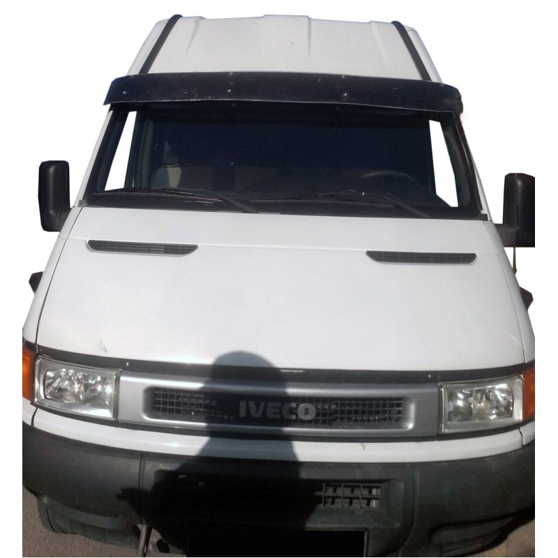 Козырек на лобовое стекло V1 (черный глянец, 5мм) для Iveco Daily 1999-2006 гг