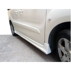 Бокові пороги (під фарбування) для Peugeot Partner Tepee 2008-2018 рр