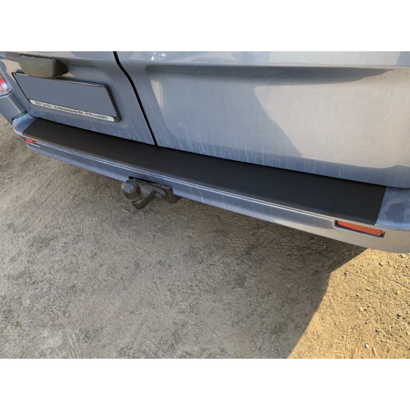 Накладка на задній бампер DDU (ABS) для Nissan Primastar 2002-2014 рр