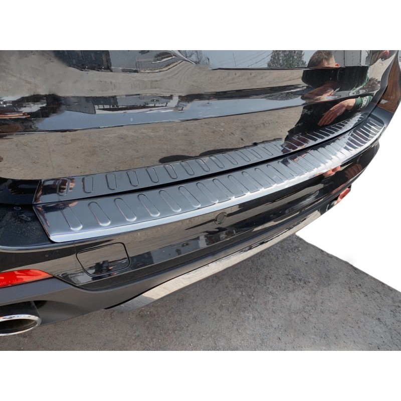 Накладка на задній бампер (Carmos) для BMW X5 F-15 2013-2018 рр