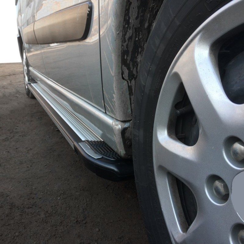 Бокові пороги Rainbow (2 шт., алюміній) XS – Коротка база для Citroen Jumpy/Dispatch 2017- рр