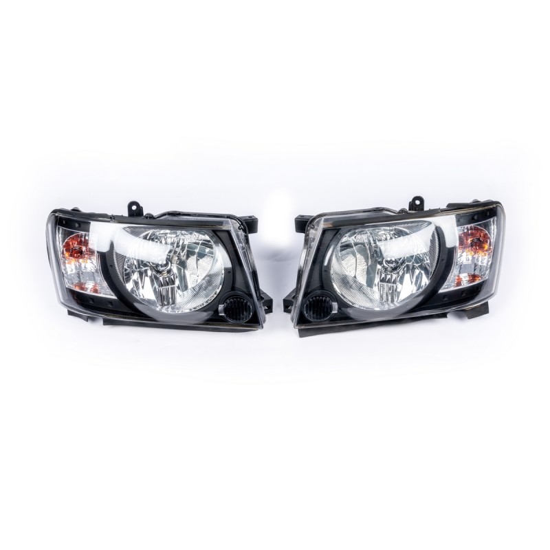 Передня оптика Safari Black (2004-2008, 2шт) для Nissan Patrol Y61 рр