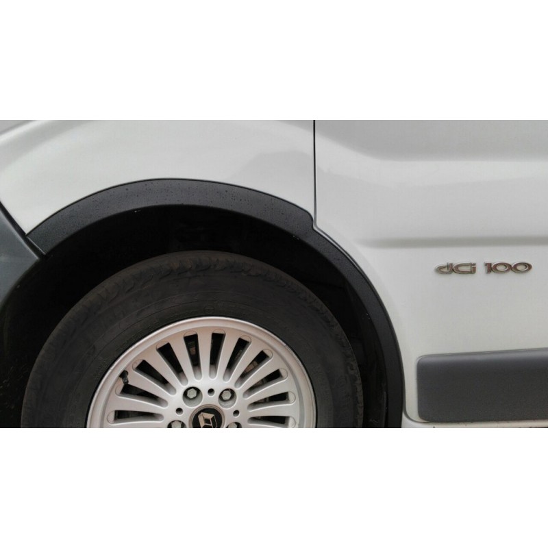 Накладки на колісні арки (4 шт, чорні) 2007-2015, чорний пластик для Nissan Primastar рр