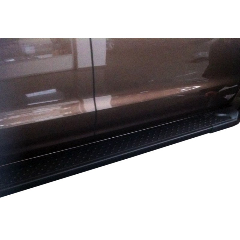 Боковые пороги Allmond Black (2 шт., алюминий) для Volkswagen Amarok 2010-2022 гг